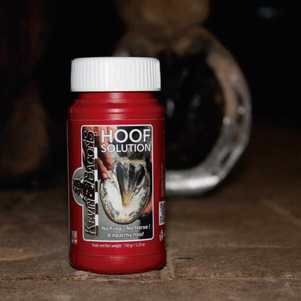 Etiqueta Hoof Solution con peso neto de 150 gramos